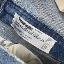 Load image into Gallery viewer, Wrangler Jeans W34 L32