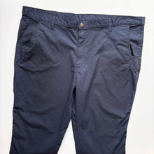 Load image into Gallery viewer, Carhartt Jeans W44 L30