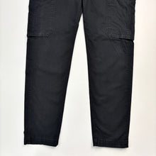Load image into Gallery viewer, Levi’s Cargos W31 L30