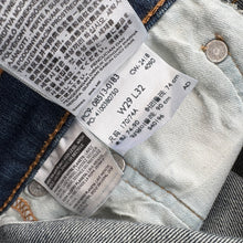 Load image into Gallery viewer, Levi’s 513 W29 L32