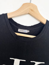 Load image into Gallery viewer, Women’s Y2K Calvin Klein T-shirt (XS)