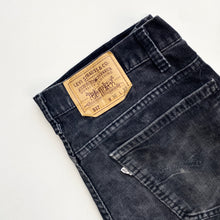 Load image into Gallery viewer, 90s Levi’s 517 Cords W36 L32