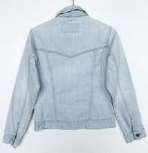 Load image into Gallery viewer, Women’s Wrangler Denim Jacket (M)