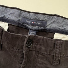 Load image into Gallery viewer, Tommy Hilfiger Trousers W36 L32