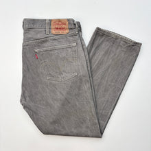 Load image into Gallery viewer, Levi’s 501 Jeans W42 L32