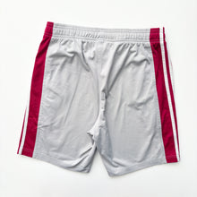 Load image into Gallery viewer, 90s Adidas Shorts (M)