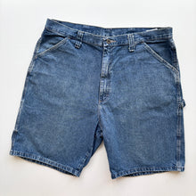 Load image into Gallery viewer, Wrangler Carpenter Shorts W38