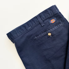Load image into Gallery viewer, Dickies W44 L32