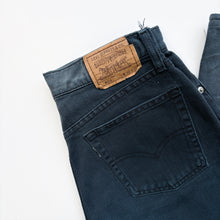 Load image into Gallery viewer, 90s Levi’s 519 Jeans W28 L27