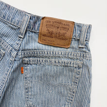 Load image into Gallery viewer, Women’s 90s Levi’s Denim Shorts W24