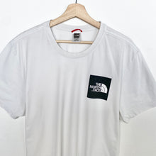 Load image into Gallery viewer, The North Face T-shirt (XL)