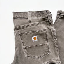 Load image into Gallery viewer, Carhartt Jeans W36 L32