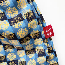 Load image into Gallery viewer, Deadstock 90s Nike Shorts (XS)
