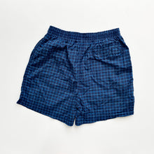 Load image into Gallery viewer, 90s Ellesse Shorts (M)