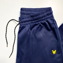 Load image into Gallery viewer, Lyle &amp; Scott Track Pants (M)