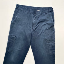 Load image into Gallery viewer, Dickies cargos W34 L32