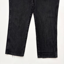 Load image into Gallery viewer, Wrangler Jeans W38 L28