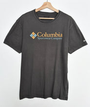 Load image into Gallery viewer, Columbia T-shirt (M)