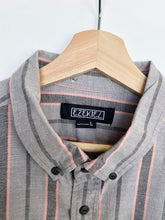 Load image into Gallery viewer, 90s Striped Shirt (L)