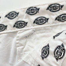 Load image into Gallery viewer, Dickies Shorts W34
