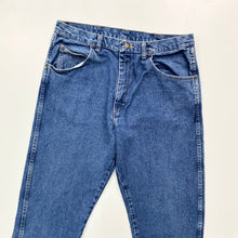 Load image into Gallery viewer, Wrangler Jeans W36 L32