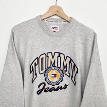 Load image into Gallery viewer, Tommy Hilfiger Sweatshirt (M)