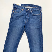 Load image into Gallery viewer, Levi’s 501 W32 L27