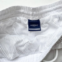 Load image into Gallery viewer, 00s Umbro Shorts (XL)