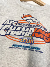 Load image into Gallery viewer, Women’s 1998 NFL Denver Broncos Superbowl Sweatshirt (XS)