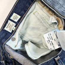 Load image into Gallery viewer, Women’s Levi’s Barrel Crop Jeans W27 L25