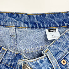 Load image into Gallery viewer, 90s Levi’s W30 L30