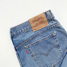 Load image into Gallery viewer, 90s Levi’s 550 W36 L31