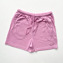 Load image into Gallery viewer, Women’s 00s Reebok Shorts (M)