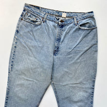 Load image into Gallery viewer, 90s Levi’s 550 W38 L31