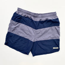 Load image into Gallery viewer, 00s Nike Shorts (L)