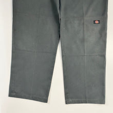 Load image into Gallery viewer, Dickies Double Knee W40 L30