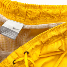 Load image into Gallery viewer, 00s Nike Shorts (XL)