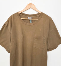Load image into Gallery viewer, Distressed Carhartt T-shirt (XL)