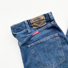 Load image into Gallery viewer, BNWT Wrangler Jeans W36 L30