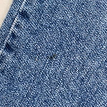 Load image into Gallery viewer, Wrangler Jeans W36 L29