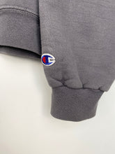 Load image into Gallery viewer, Champion Sweatshirt (XL)