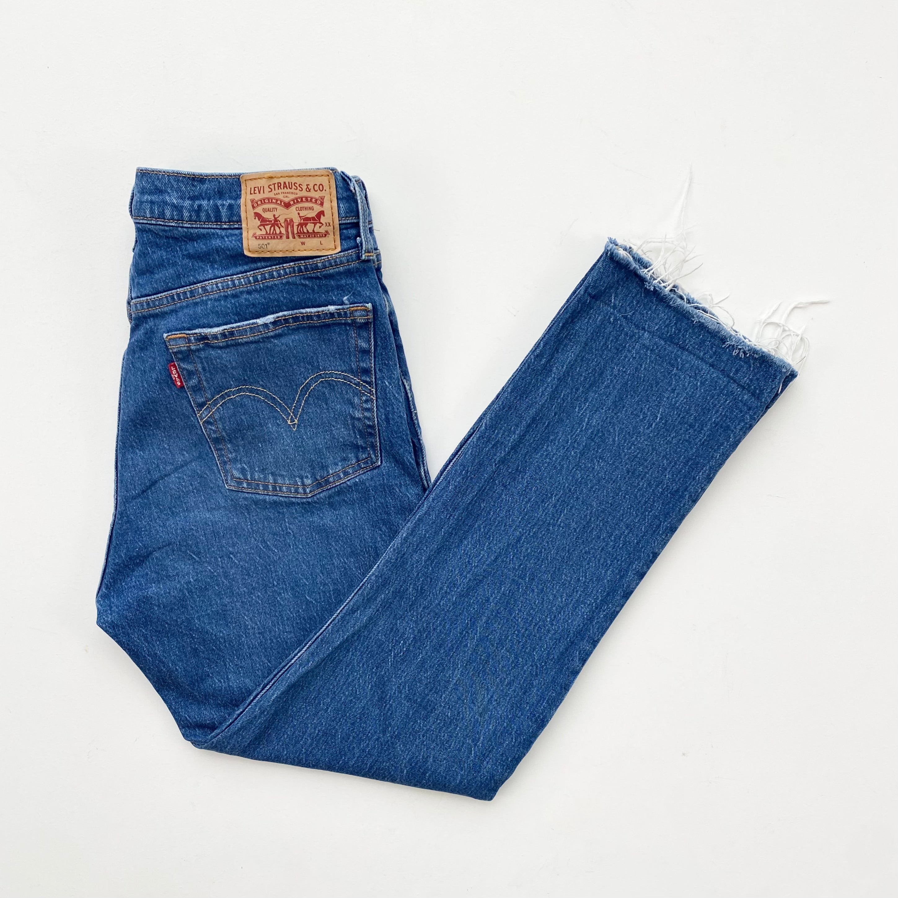 【USED】 リーバイス LEVI'S 501 ジーンズ W38 L32 Levi's 501 W29 L28 – Red Cactus Vintage