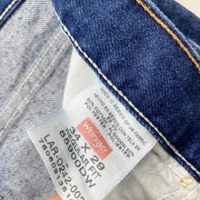 Load image into Gallery viewer, Wrangler Jeans W34 L29