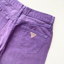 Load image into Gallery viewer, 90s Guess Denim Shorts W28