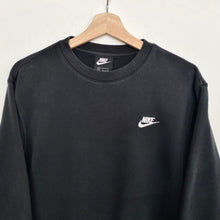 Load image into Gallery viewer, Nike Sweatshirt (M)