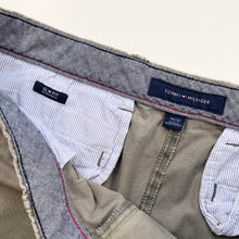 Load image into Gallery viewer, Tommy Hilfiger Trousers W34 L32