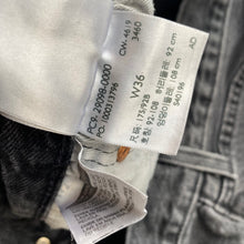 Load image into Gallery viewer, Levi’s 501 W36 L28
