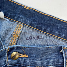 Load image into Gallery viewer, Carhartt Jeans W40 L32