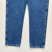 Load image into Gallery viewer, Wrangler Jeans W36 L32