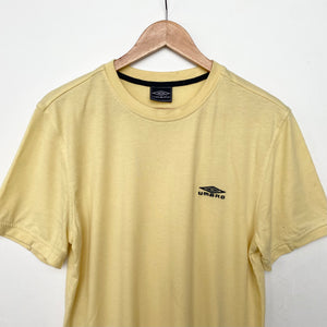 00s Umbro T-shirt (S)